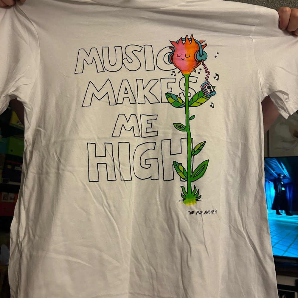 The Avalanches “music makes me high” rare tee